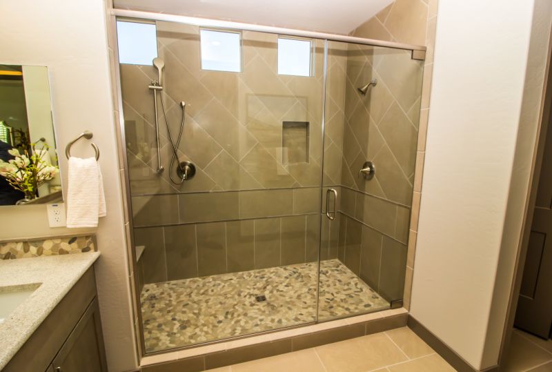 Corner Walk-in Shower with Niche